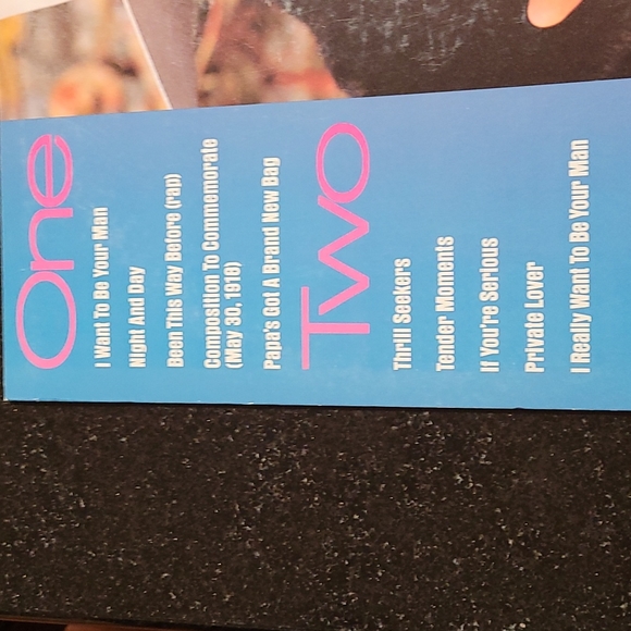 1987 ROGER Album - Picture 3 of 10